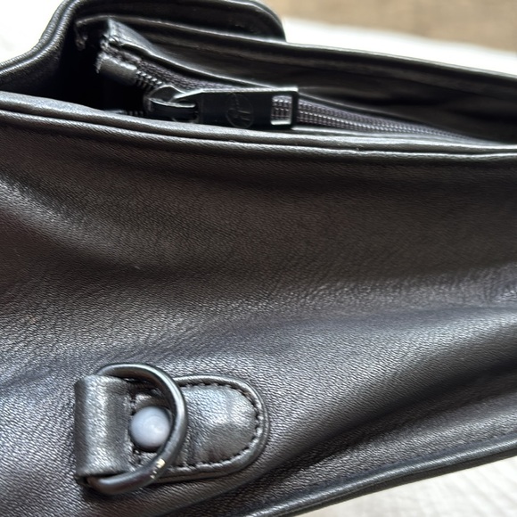 Vintage Black Leather Briefcase Retractable handles Super soft Leather Korea - Picture 15 of 16